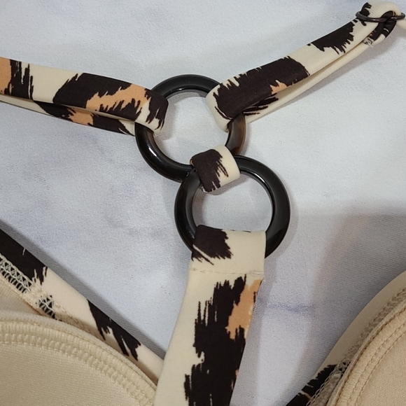 Kona Sol Leopard One Piece Swimsuit - Picture 6 of 11